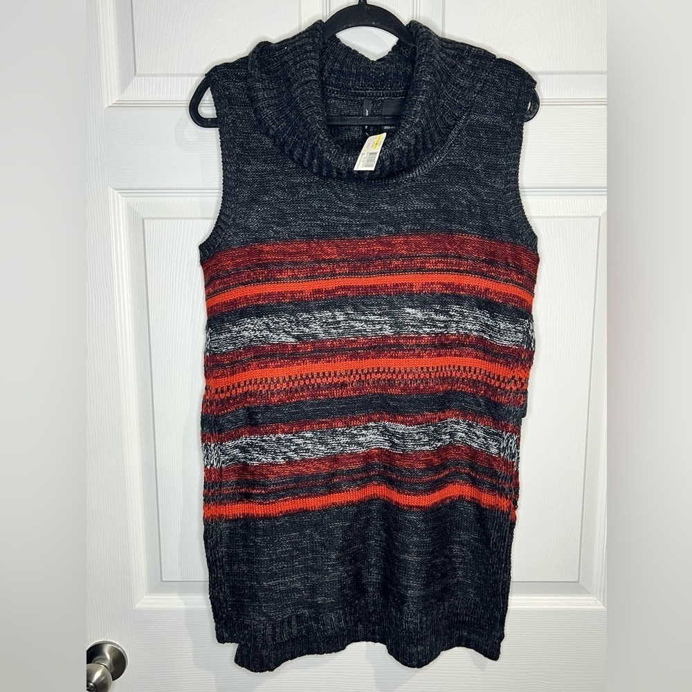 NWT - New Directions Cowl neck sleeveless poncho - Vino Combo - Size Medium
